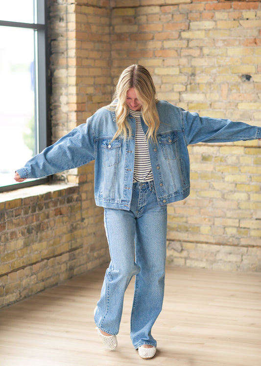 Relaxed Straight Leg Jeans