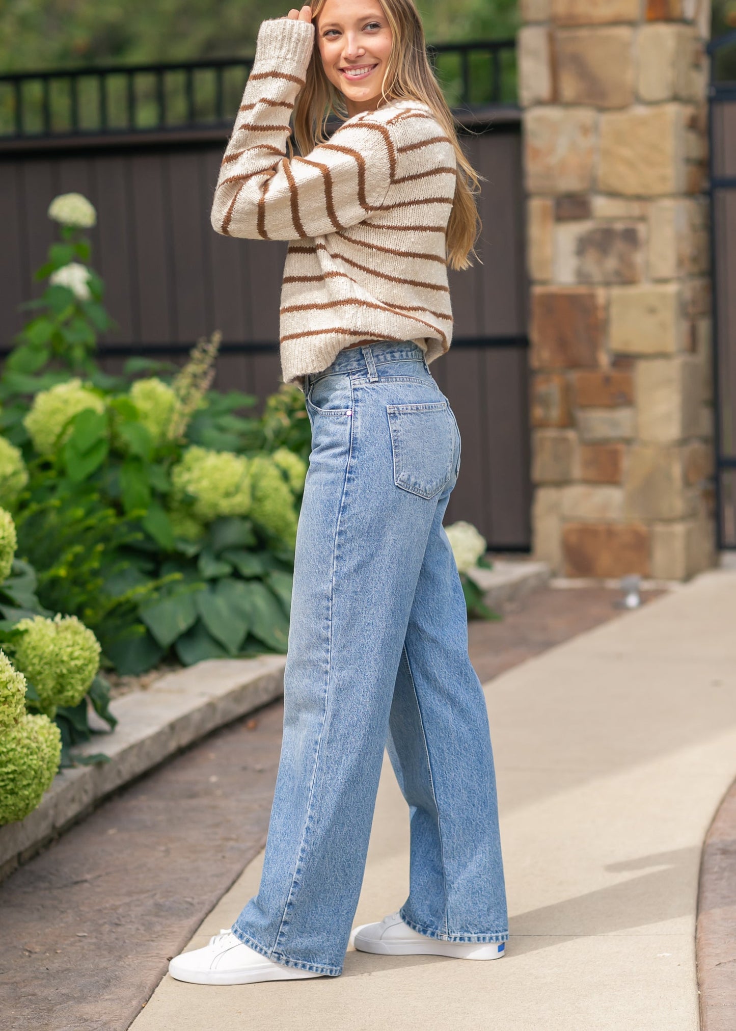 Relaxed Straight Leg Jeans