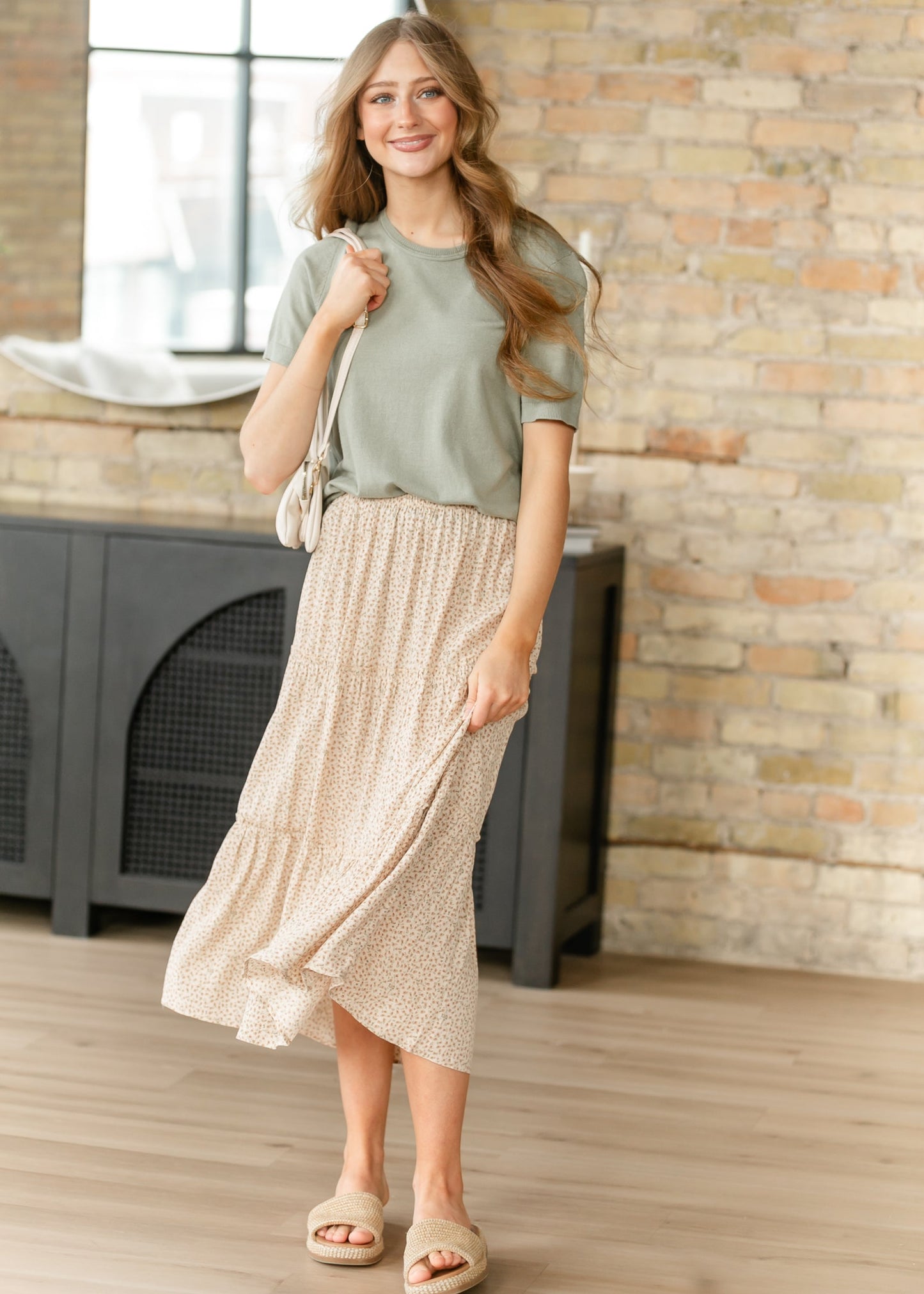 Rolled Trim Crewneck Knit Top