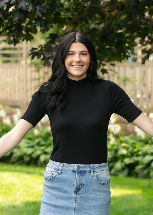 Short Sleeve Mock Neck Top