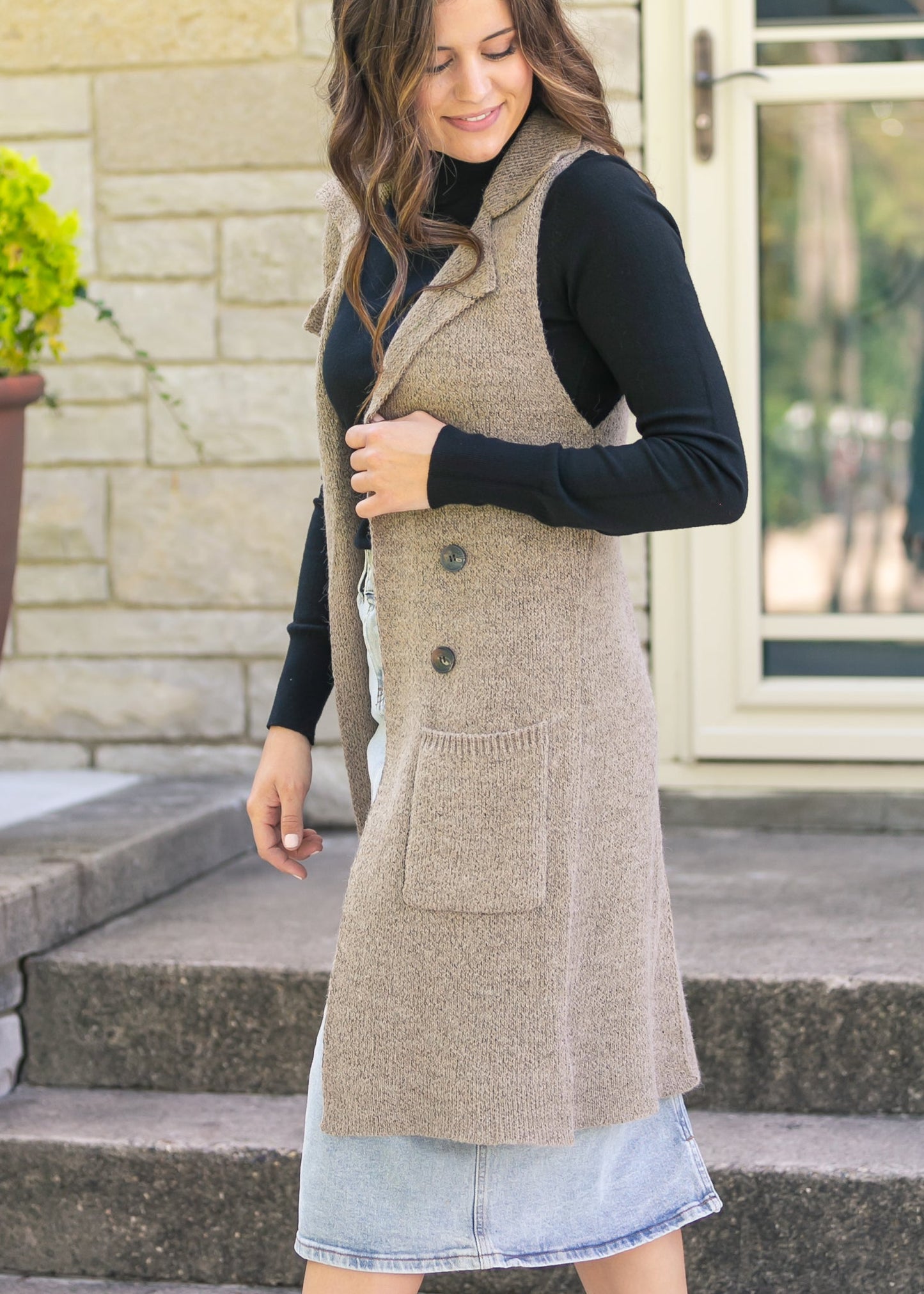 Sleeveless Notched Collar Long Sweater Vest