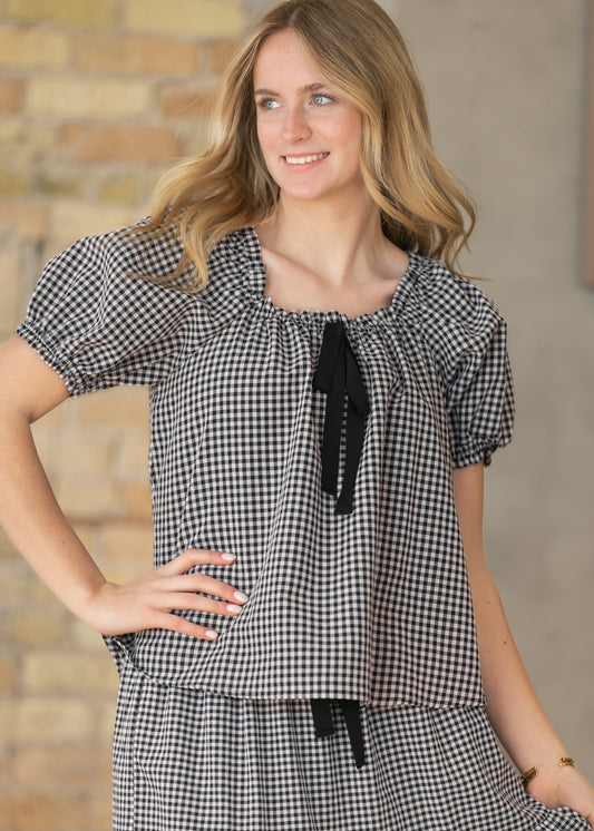 Square Ruffle Collar Gingham Top