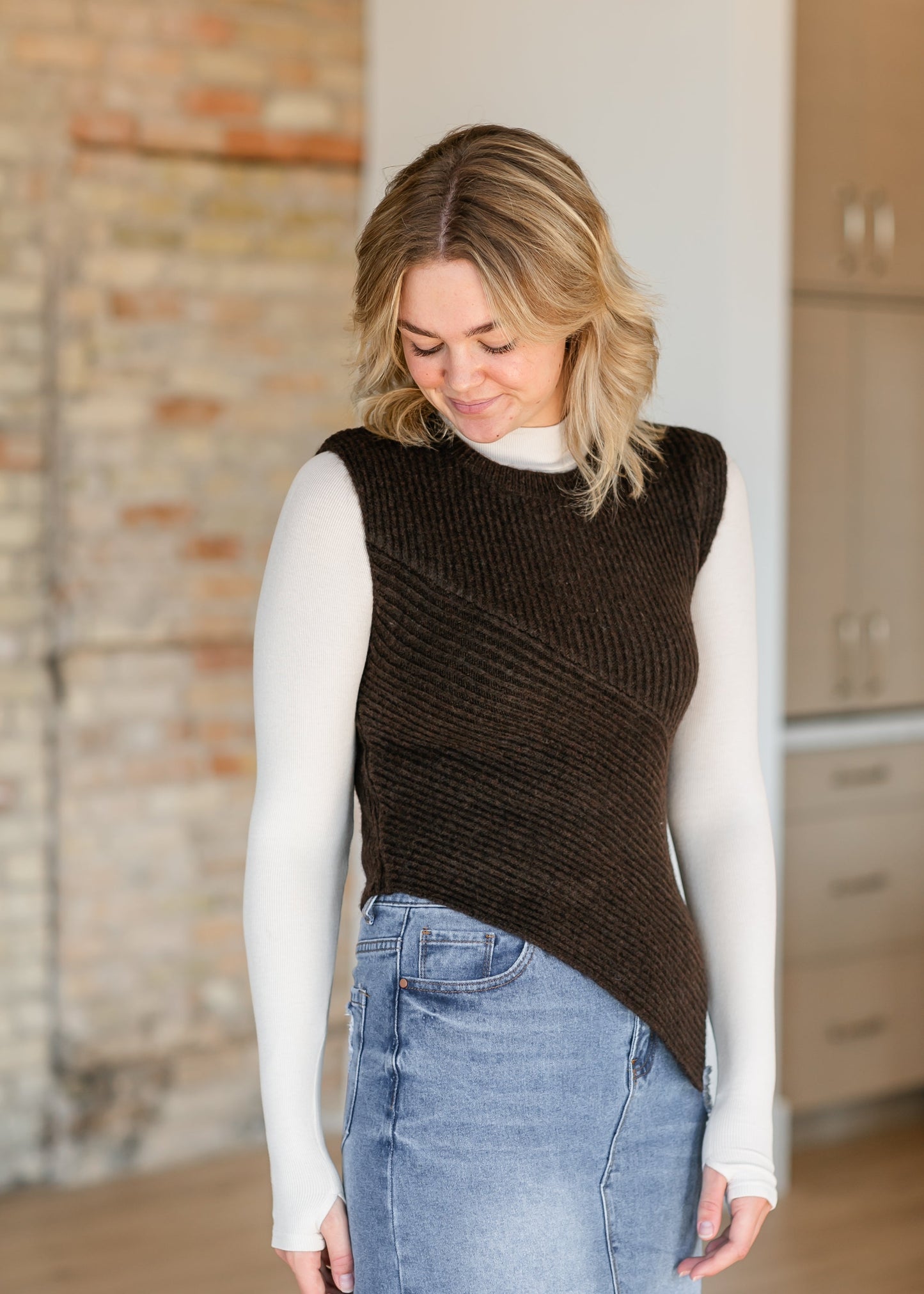 Steve Madden® Jaylin Sleeveless Brown Sweater - FINAL SALE