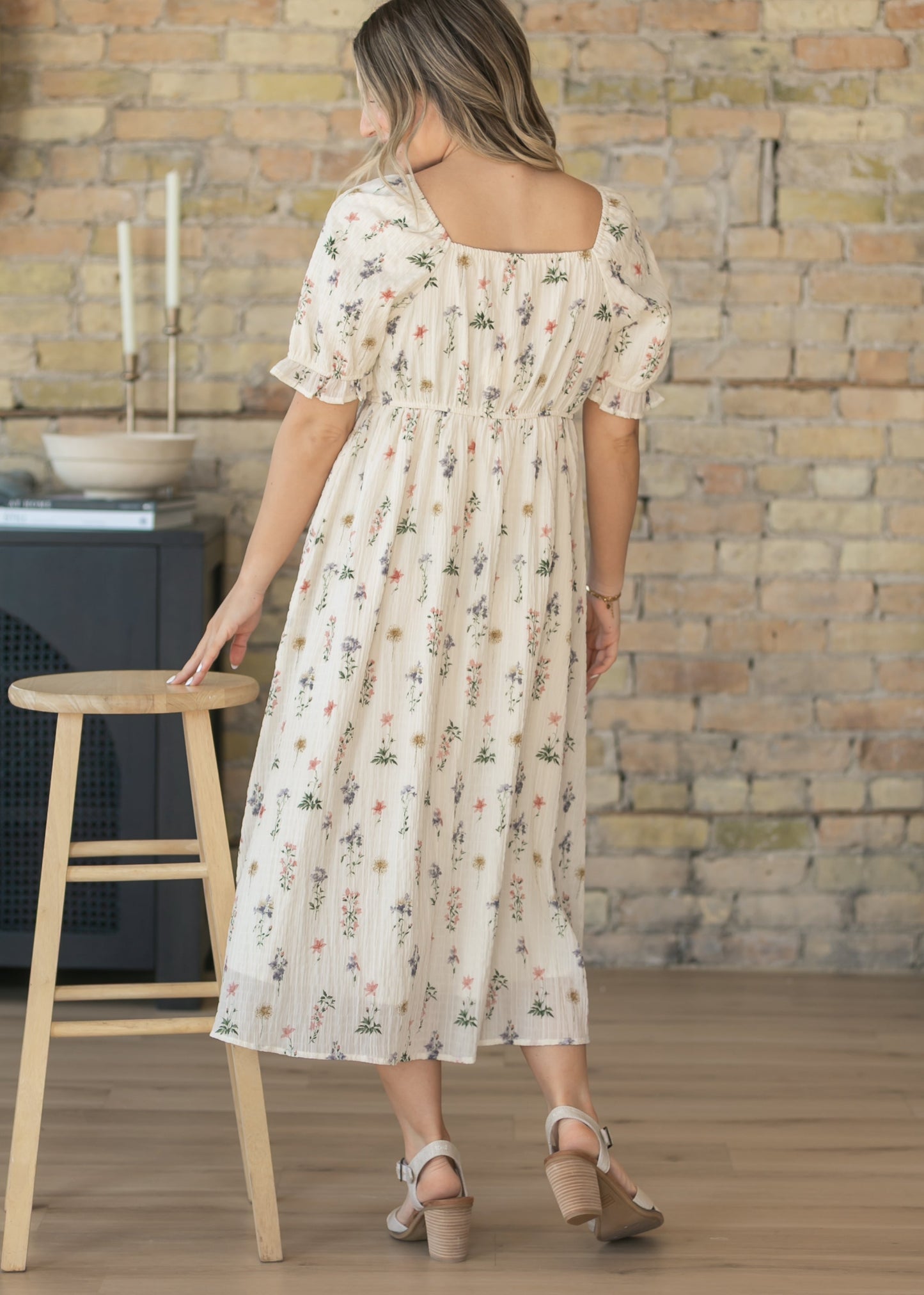 Textured Floral Print Midi Dress