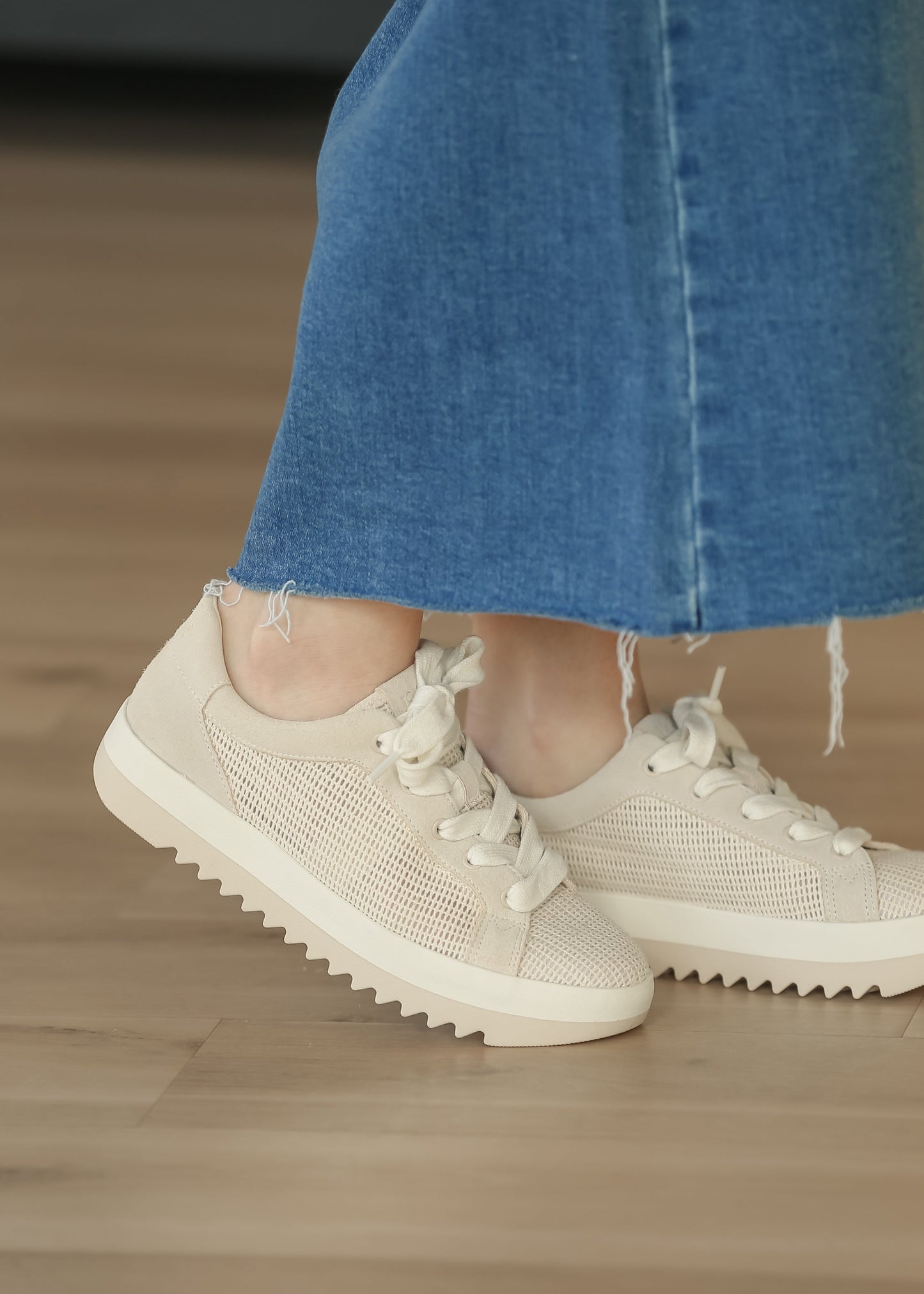 TOMS® Rea Sneaker