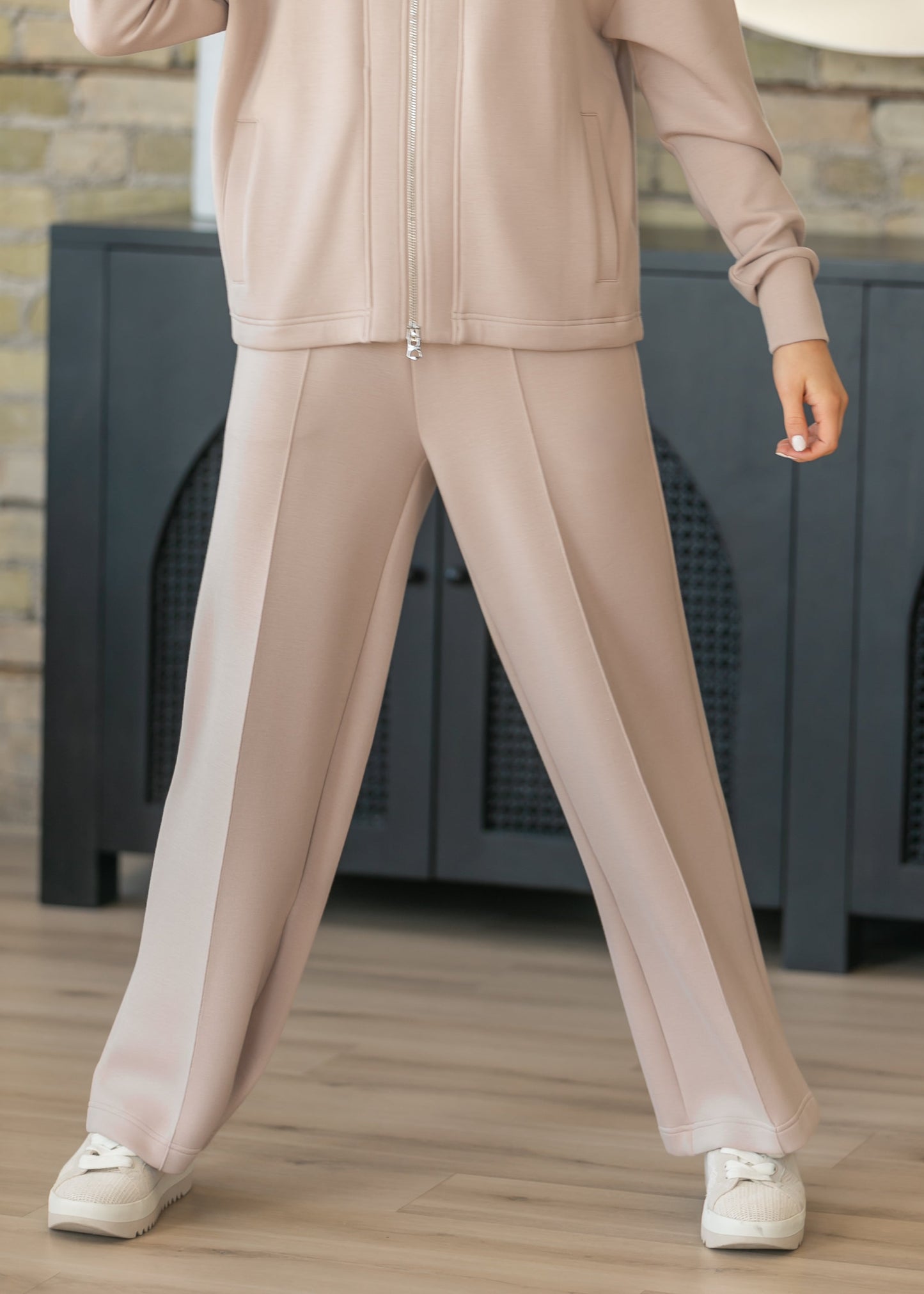 Varley® Taupe Wide Leg Pant 28