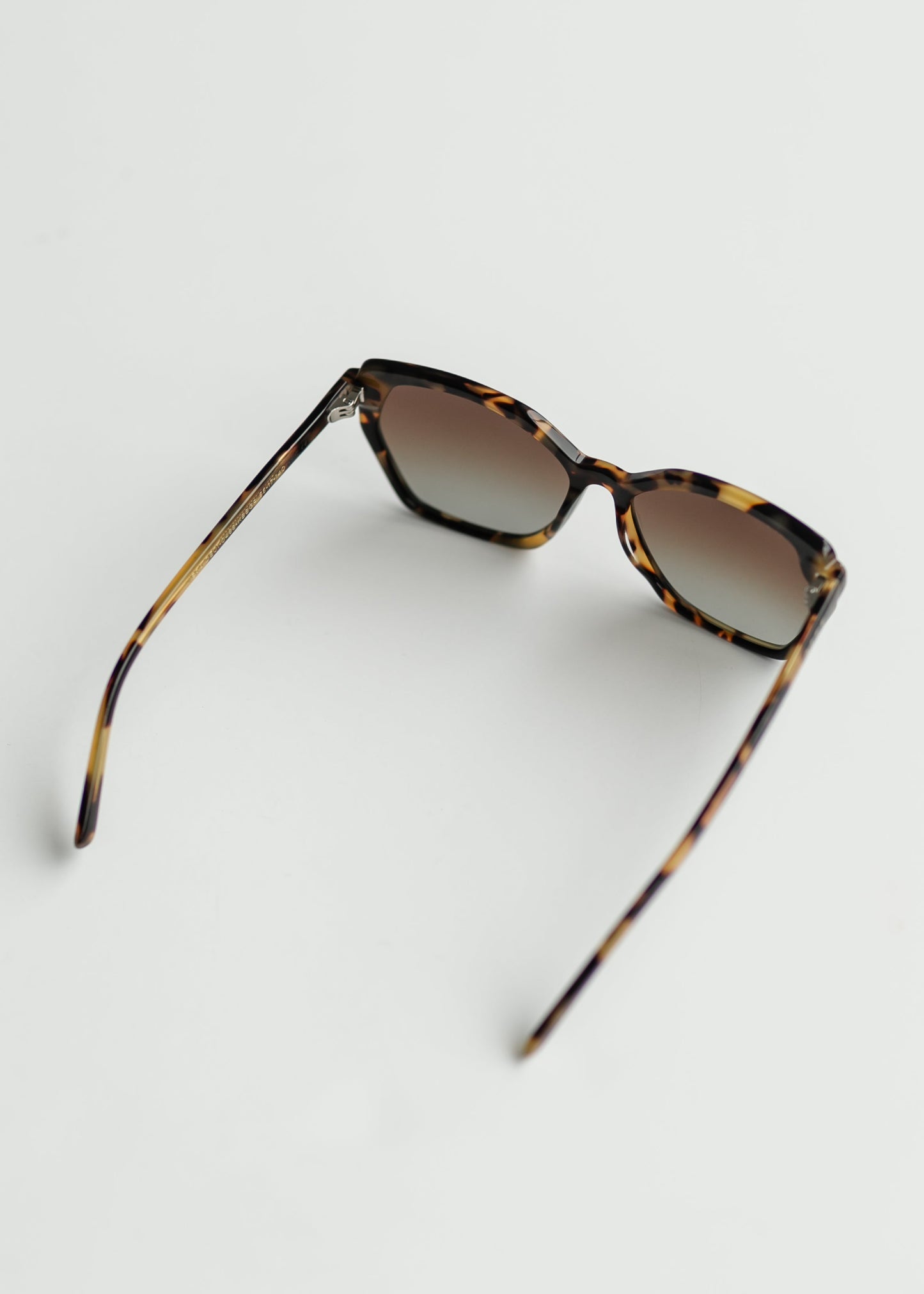 Vera Kombu + Brown Gradient Polarized Sunglasses - FINAL SALE