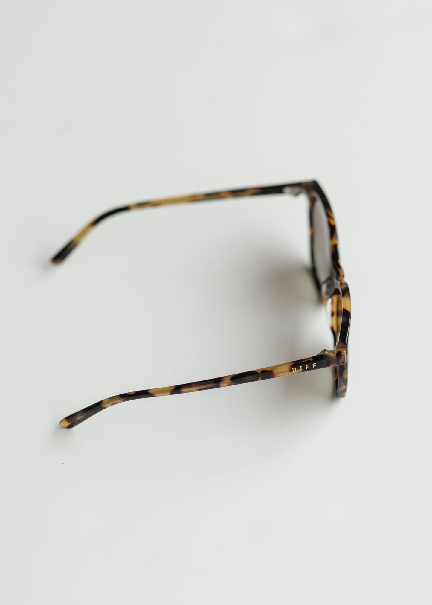Vera Kombu + Brown Gradient Polarized Sunglasses - FINAL SALE