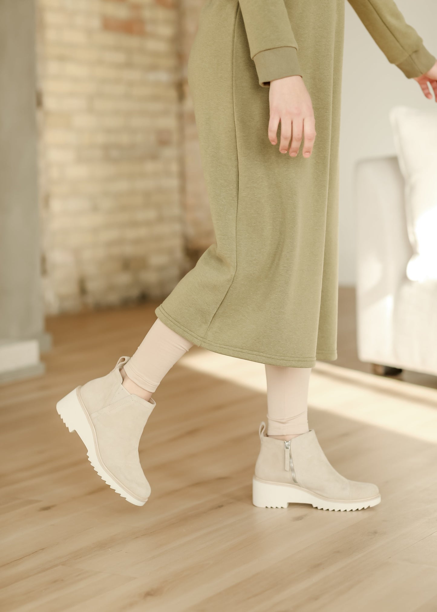 Women's Natural No Cling Leggings